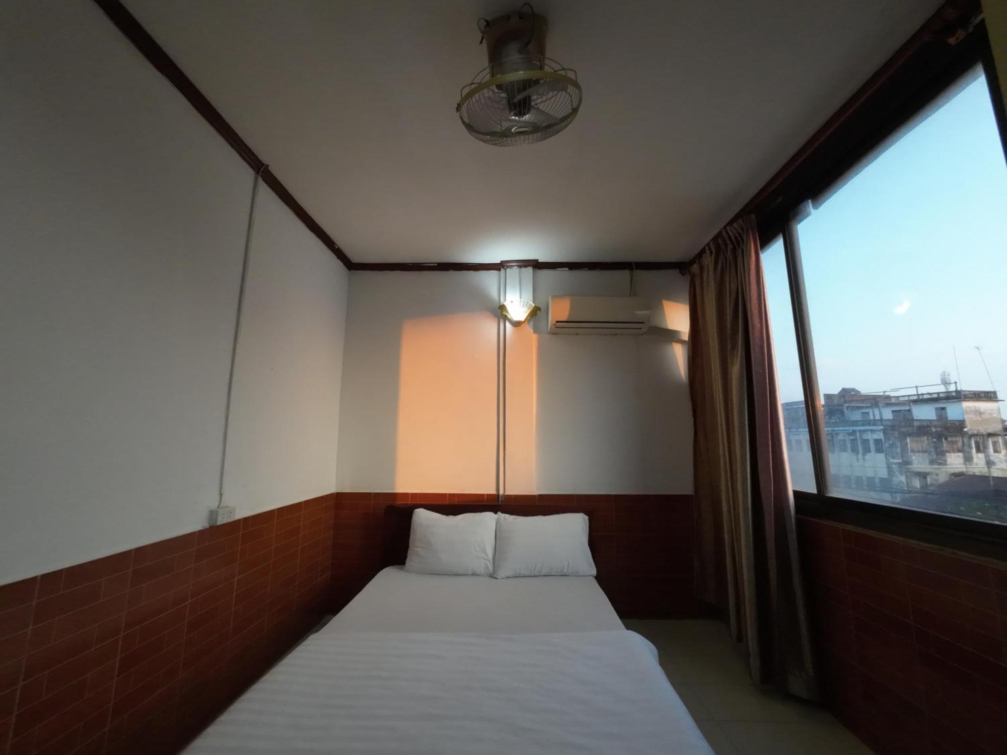 Intouch Guest House Viêng Chăn Ngoại thất bức ảnh